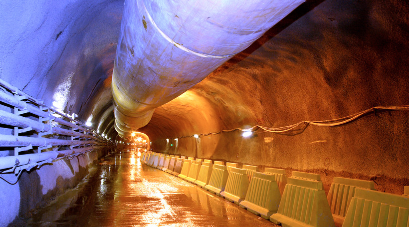 山西長治紅山煤業礦井通風加熱用固體蓄熱電鍋爐